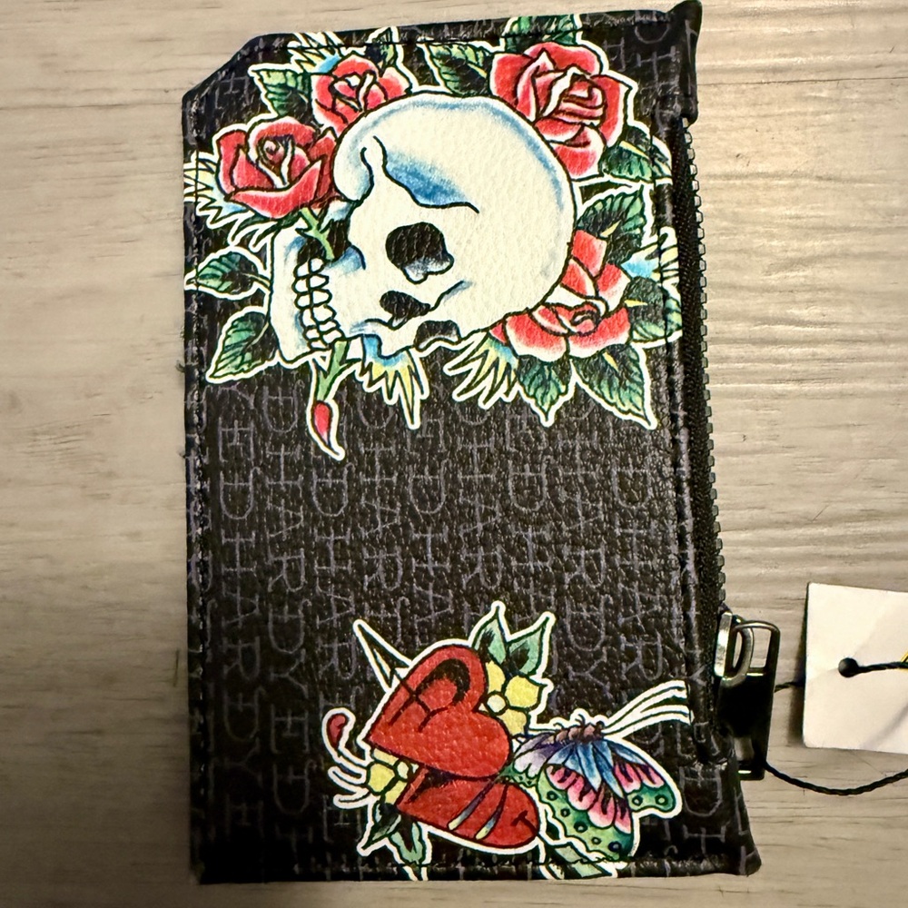 Ed Hardy Tattoo Skull Roses & Hearts 5 Slot Credit Card Holder w/Zip Pouch